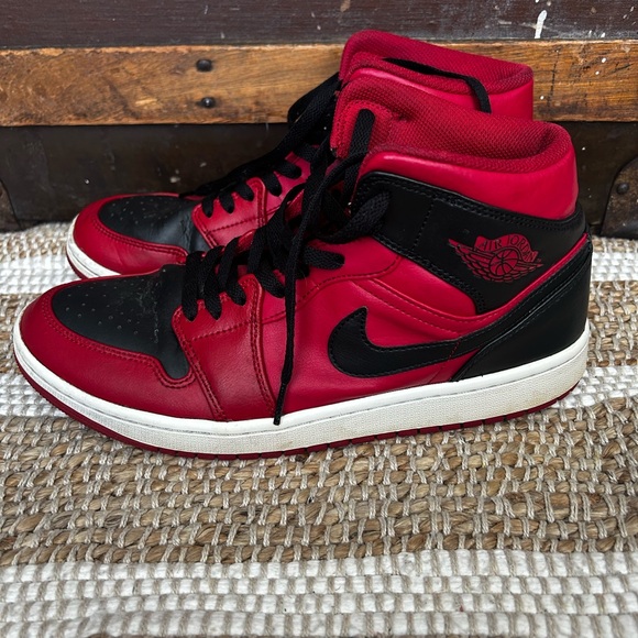 Jordan Mid’s - Picture 4 of 7